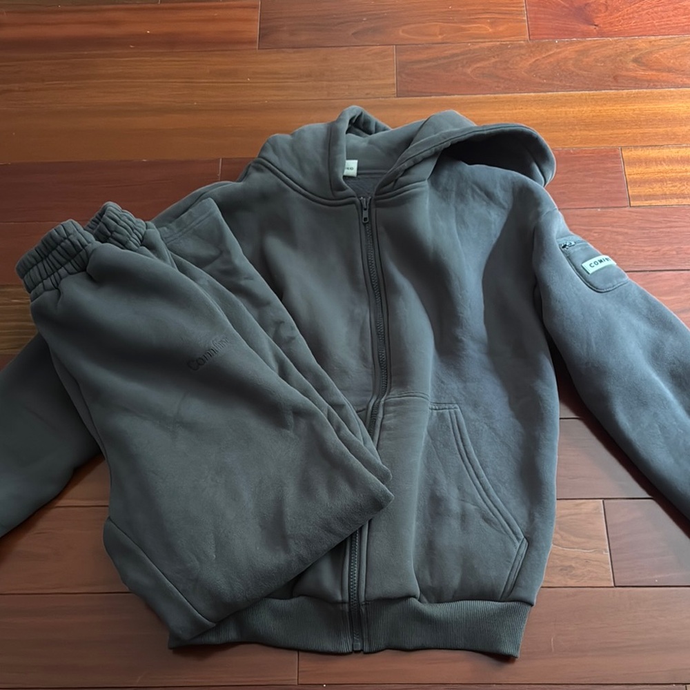 Comfrt Gray Hoodie and Sweatpants Set